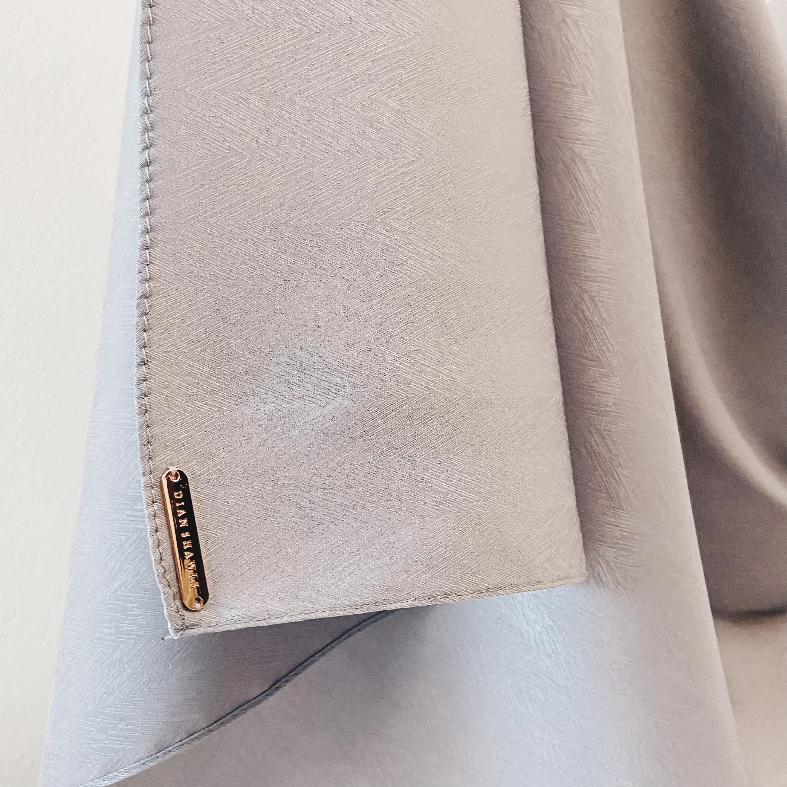 AS/IS - Lined Satin : Wood